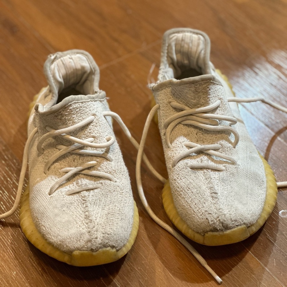 USED Yeezy Boost Sneakers - Woman’s size 7.5